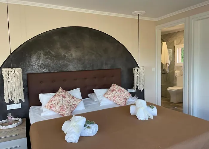 Вилла In With Private Pool & Sea Views