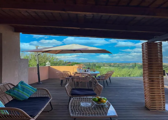 In With Private Pool & Sea Views Аликес