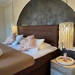 In With Private Pool & Sea Views
