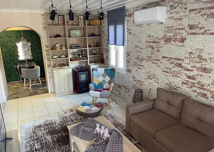 In With Private Pool & Sea Views 别墅 阿里克斯